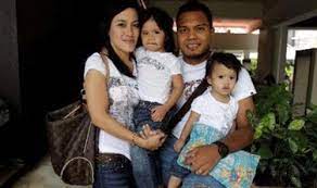 Spouse fitria elfina md arif, sabarina yusof. Sat Thá»§ Safee Sali Va Chuyá»‡n Tinh Vá»›i Co Vá»£ Hai Indonesia Sao Thá»ƒ Thao Viá»‡t Giáº£i Tri