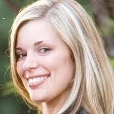 Diana Mummert's Instagram, Twitter & Facebook