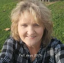 Heidi Rainey's Instagram, Twitter & Facebook