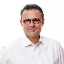 Ramona Herrmann's Instagram, Twitter & Facebook