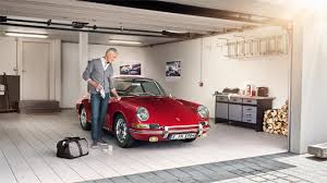 Wer sich für eine hochwertige garage entscheidet, der investiert in eine möglichst lange und sichere zukunft seines eigenen fahrzeugs. Garage