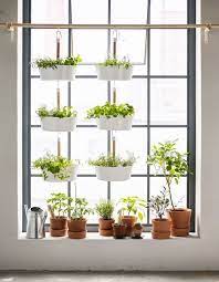 Awesome Most Attractive Diy Hanging Garden Ideas For Your Lovely Home Https Hajarfresh Com Most Attractive Diy H Apartment Plants Window Plants Herbs Indoors