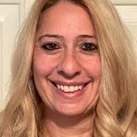 Lisa Zielinski's Instagram, Twitter & Facebook