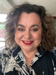 Maria Pikos's Instagram, Twitter & Facebook