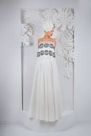 Du kannst dir immer sicher sein, egal welchen für welche art von kleid du dich entscheidest, sie sind alle super bequem und setzen deinen babybauch perfekt in szene. 38 Brautkleider Ideen Braut Kleider Brautkleid