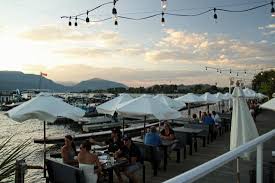 Like a virtual flea market of curated treasures. Champagne Salad Picture Of Lakeside Dining Room Kelowna Tripadvisor