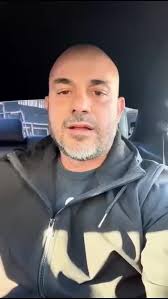 HO QUALCOSA DI IMPORTANTE DA DIRVI … E SO CHE NON TUTTI SARANNO PRONTI AD  ASCOLTARLO."🥲 A volte basta una frase per cambiare il modo in cui  guardiamo le cose. . Se