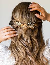 Die besten 10+ hochzeitsfrisuren offene haare ideen auf. Brautfrisur Halboffen Fur Lange Haare 30 Ideen Hochzeitskiste