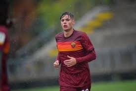 View nicola zalewski profile on yahoo sports. Nicola Zalewski Przedluzyl Kontrakt Z As Roma Niedlugo Debiut Nasz Futbol
