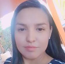 Karla Monje maquillaje, skincare y más.