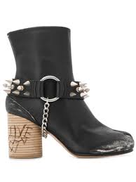 Find top designer fashion products for your search on shopstyle. Maison Margiela Tabi High Heels Ankle Boots In Black Leather Modesens