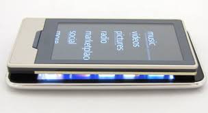 Hd video, an oled multitouch display and a slick design are just a few of zune hd's hot features. Microsoft Zune Hd 32gb Review Digital Trends