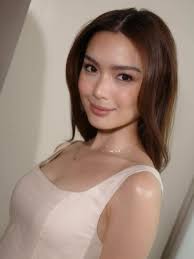 Francine Diaz beauty and charm