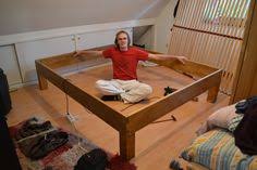 Wenn sie dabei so oft wie möglich auf einem flachen boden arbeiten, werden sie genauer und präziser arbeiten. 86 Bett Selbst Bauen Ideen In 2021 Bett Bett Bauen Mobelideen