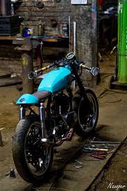 Black And Blue Motorcycle Yamaha Rs 100 Cafe Racer Bikes Yamaha Cafe Racer Cafe Racer Build