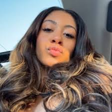 Destiny Gill (@_destinygill)