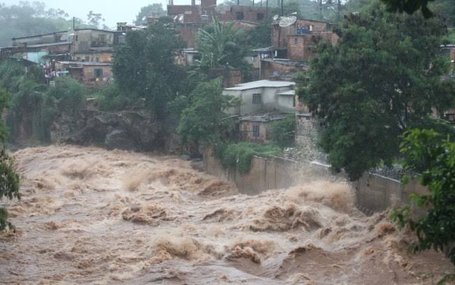 Resultado de imagem para chuva ibirité"