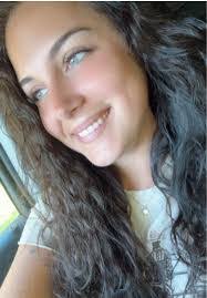 Elissa Burr's Instagram, Twitter & Facebook