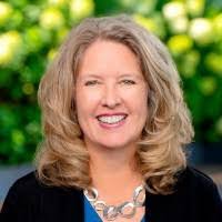 Elizabeth Dombrowski's Instagram, Twitter & Facebook