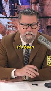 Michael Dewinter (@mdewii23)