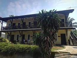 Umang umang atau kelomang aqilla pindah rumah | serunya membuat crabitat kelomang. Bermalam Di Umang Umang Chalet Kuala Linggi Melaka