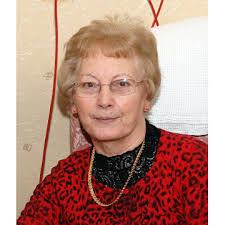 Hilary Mack's Instagram, Twitter & Facebook