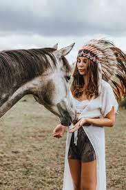 indianer boho shooting mit pferd indianer pferde indianer kopfschmuck pferdefotografie