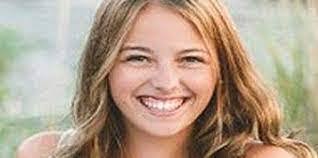 Stephanie Seiders's Instagram, Twitter & Facebook