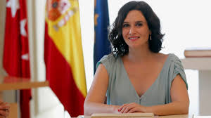 In madrid ist die konservative regionalpräsidentin isabel díaz ayuso am dienstag mit einem klaren sieg in ihrem amt bestätigt worden. La Izquierda En Madrid Defiende A Diaz Ayuso Por Un Insinuante Vestido