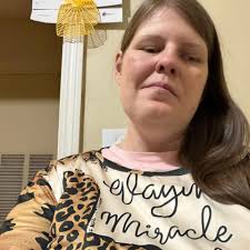 Enjoyed Debbie McCombers Ms Miracle. I miss Doris Roberts as the original  Mrs Miracle as well!!!