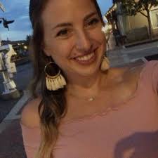 Stephanie Redd (@stephieee_redd5)