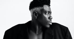 La canzone da ascoltare oggi è 'Polly' di Moses Sumney