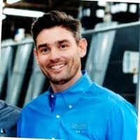 Derek Lovely's Instagram, Twitter & Facebook