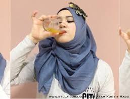 Air asam jawa memiliki manfaat untuk mengurangi kadar lemak di dalam tubuh. 20 Kebaikan Jus Asam Kunyit Madu Jakm Bella Idura