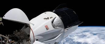 L'explosion des médias en ligne, ainsi la concurrence des chaînes de télévision numérique spécifiques , a été. En Direct De L Iss La Terre En Video Iss En Direct Agences Spatiales