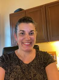 Jeannie Farrell's Instagram, Twitter & Facebook