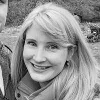 Julie Gadsby's Instagram, Twitter & Facebook