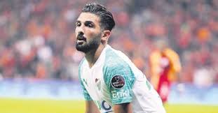 Cengiz umut meraş (born 20 december 1995) is a turkish professional footballer who plays as a leftback for french club le havre ac. Besiktas Yerli Transfer Pesinde Umut Meras Ile Emre Kilinc Icin Dugmeye Basildi Takvim