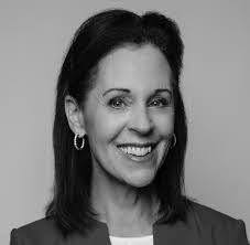 Jennifer Auerbach's Instagram, Twitter & Facebook