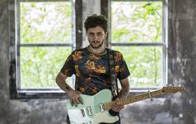 Ufuk beydemir (born 14 april 1992) is a turkish singer, songwriter and tennis coach. 400 Sehirde Bir Numara Ufuk Beydemir
