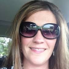 Amanda Hebb's Instagram, Twitter & Facebook