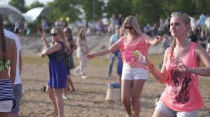 Blol is an online forum for boylovers who seek support, discussion, fellowship, and happiness in life, away from society's wrongful persecution. Girls And Boys Dancing On Summer Beach Party Stock Footage Video Of Cinema Female 60752424