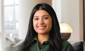 Amy Solar's Instagram, Twitter & Facebook