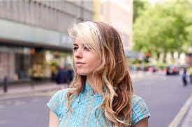 Blue hair highlights for blonde hair. Hair Streaks 20 Updated Ways To Wear This Trend In 2021