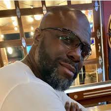 Raiders DE Maxx Crosby visited Jon Gruden after he resigned as the Raiders'  HC👀 " At his house, he sat like the godfather, torn up, apologizing. I  said, 'Coach, stop. I love