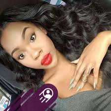 Can you suggest where I can rent traditional Venetian costumes for this  year's carnival?