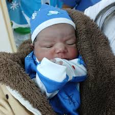 Dylan Azocar, nacido en el hospital Dr. Osío de Cúa, se convirtió en el  primer niño nacido en el municipio Urdaneta del estado Miranda, en este  2025. El recién nacido contó con