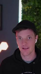 Trent Reynolds's Instagram, Twitter & Facebook