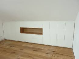 Einbauschrank In Dachschrage Und Eiche Korpus Einbauschrank Einbauschrank Dachschrage Schrank Dachschrage