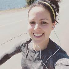 April Cunningham (@aprilrunson)